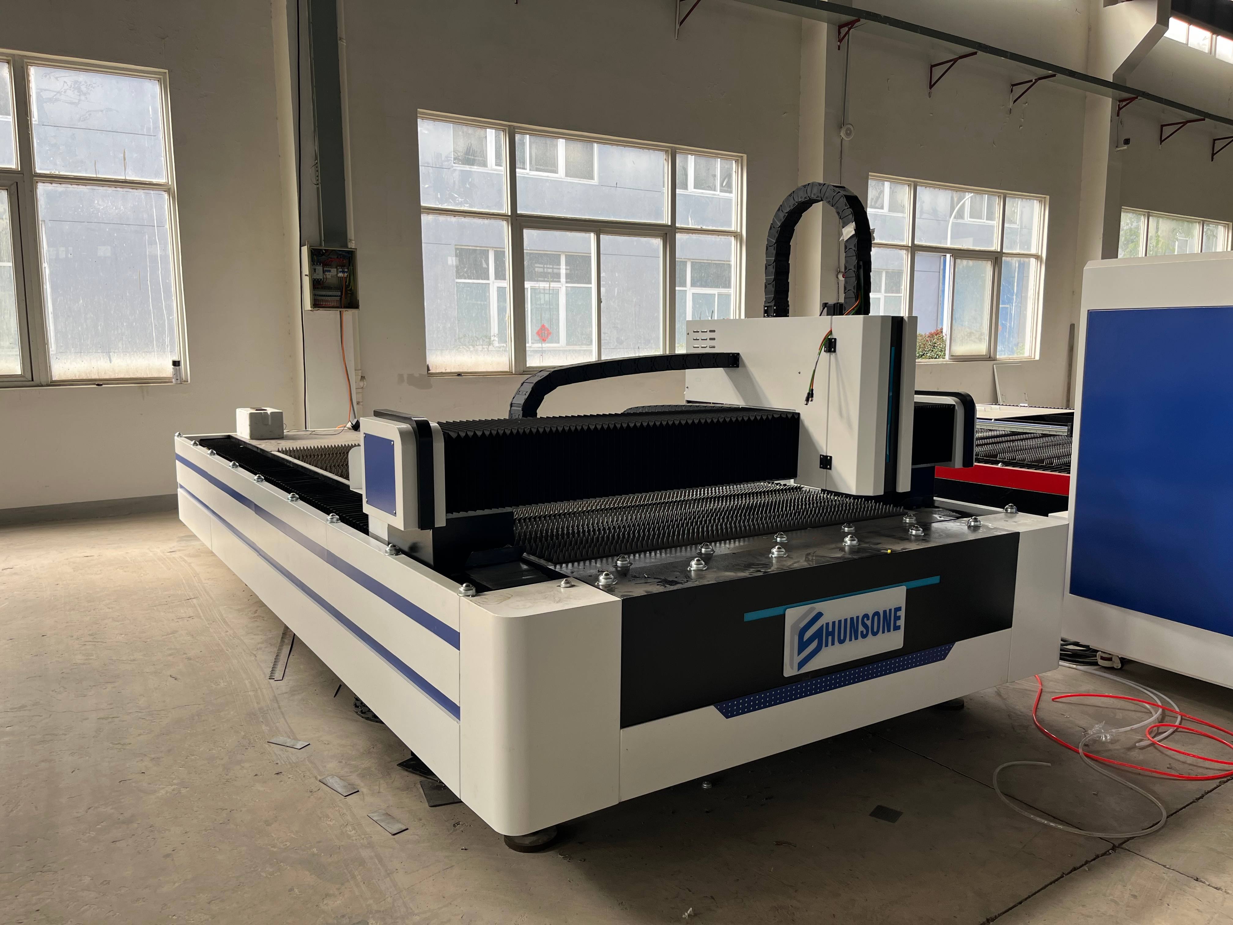China Open Type Fiber Laser Cutting Machine: Key Benefits and Buying Tips